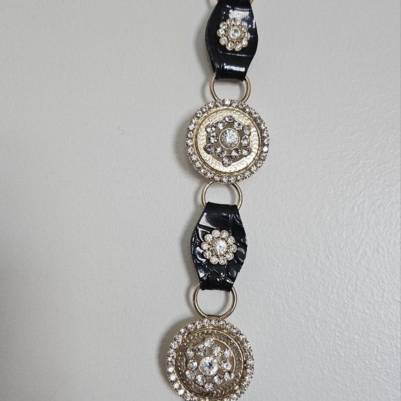 D.i.a Gyaru Rhinestone Black and Gold Chain O Ring Belt - Picture 9 of 12